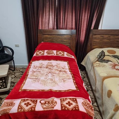 Hôtel Karam à Madaba Extérieur photo